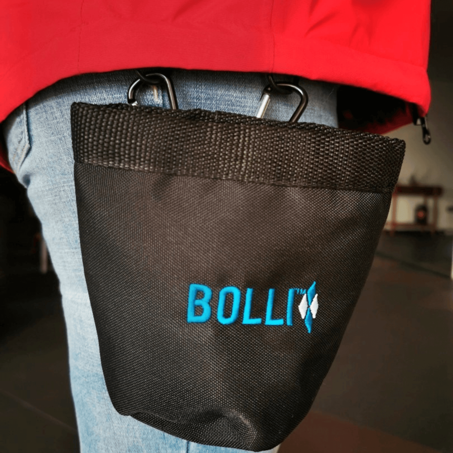 BOLLI-Innovative-Coole-Jacke-Fuer-Hundehalter-Gassi-Mantel-Funktionell-wasserdicht-atmungsaktiv-Leckerlibeutel